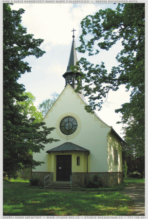 PARK U KAPLE | Pohled na vstupní fasádu.